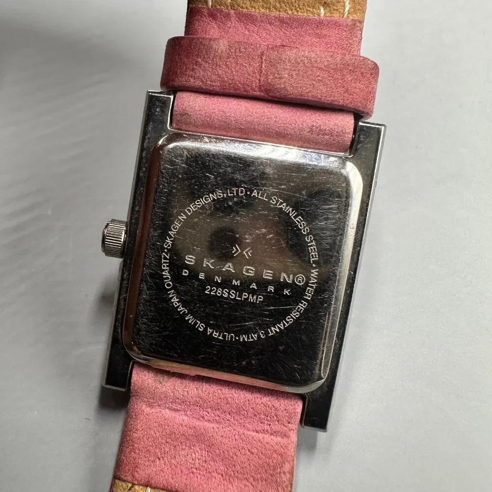 Skagen Watch Women Silver Tone Mother of Pearl Dial Pink New Battery 8.5